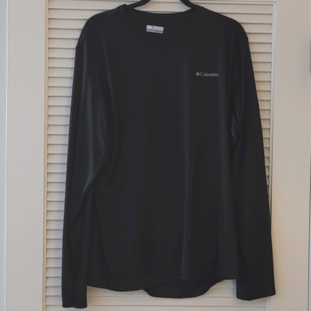 Columbia - Black Long-Sleeve Active Lightweight Sportswear Top